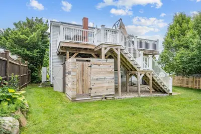 Image de Charming Family Retreat  Central A/C, Sunroom, Near Cape Beaches