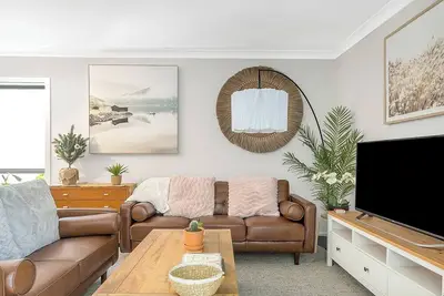 Image de KozyGuru | Marsden Park | Charming 5Bed + Backyard