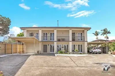 Image de KozyGuru | Thornleigh | Charming Two-Bed Townhouse