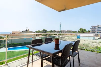 Image de Penthouse avec terrasse et piscine à 100m plage