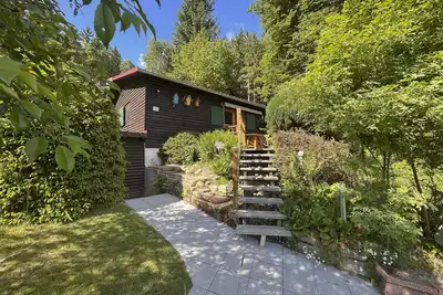 Image de Maison de vacances idyllique avec terrasse