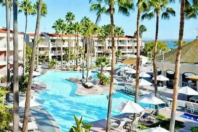 Image de Resort sleeps 4! -Condo-Kitchen Across from Del & Beach, Park garage, Loews Pass
