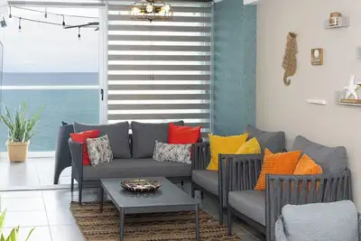 Image de 2 Bdr + 1 Bthr in  beach complex / Beachfront/ Pool