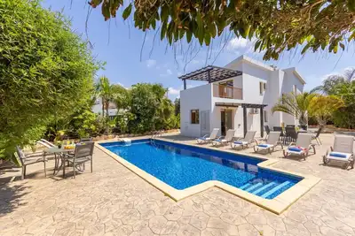 Image de 4 bedroom villa in Agia Thekla