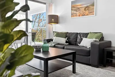 Image de Modern Coastal Retreat 2br Apt in Rockingham