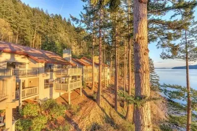 Image de Cozy Harborside Stay | Secluded Orcas Island Getaway- Harborside 2442