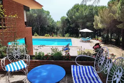 Image de La Torre de La Garriga, 30 minutes from Barcelona. Villa with swimming pool and barbecue.