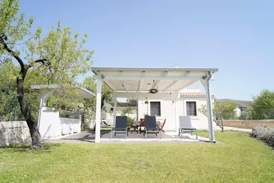 Image de Country house with panoramic views of the east coast of Sicily.