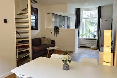 Image de 100m2 house near train station and center