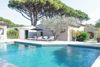 Image de James Fcd56 - stunning villa in between the vineyards surrounding Saint Tropez
