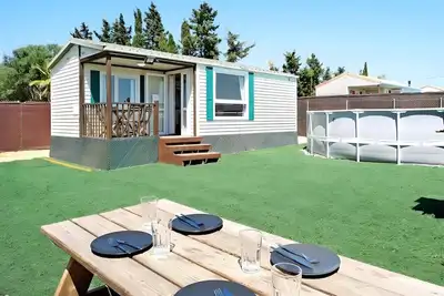Image de Bungalow cerca de la playa con piscina, jardín