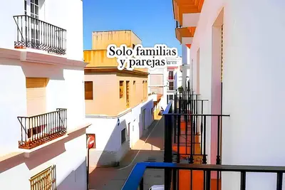 Image de Exclusivo Apartamento con Balcones y Aire solo familias y parejas