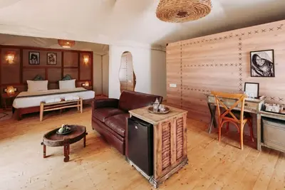 Inara Camp - Suite Emotion