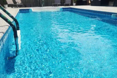 Image de Pumba's Pad-Summerville-Private Pool-Game Room-Dogs Ok