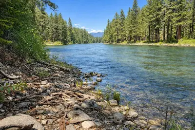 Image de New Listing! River Song Cabin-Wenatchee River, Roku, Propane Firepit, Dogs Ok