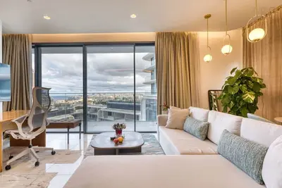 Image de The Official Mercury Suite - Lux home in Tower!