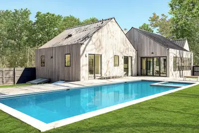 Image de Brand New East Hampton Home, Centrally Located, Modern Design, Perfect for. . .