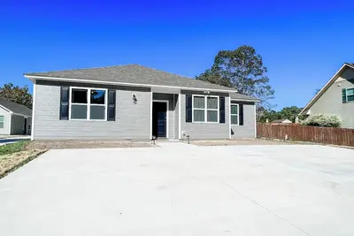 Image de Quiet Home w/King Bed near Golf Course and Beach