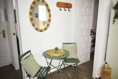 Image de Family apartment surrounded by palm trees very close to the sea and the center of Denia.