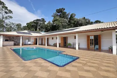 Image de Chácara com piscina, churrasq e WiFi, pet friendly