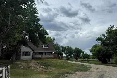 Image de Soothing farmhouse with horse paddock on the Grand Mesa, largest flattop mt.