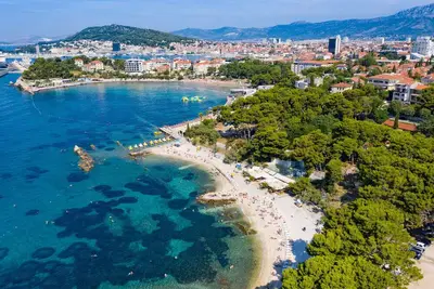 Image de Beach Villa with pool, sea view and exotic garden