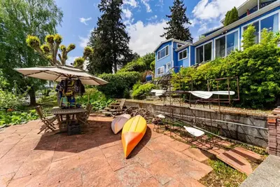 Image de Stylish 1br Waterfront Cottage w/Garden & Fire Pit