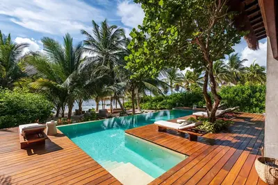 Image de 9 bedroom villa in tankah Bay 3