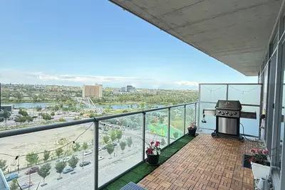 Image de Stylish Condo, Riverview, Downtown East Village, Mins to Stampede/Saddledome