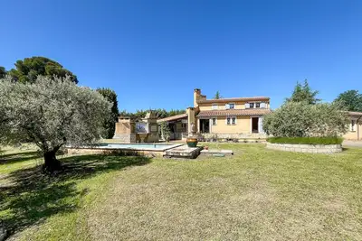 Image de Belle maison accès étang