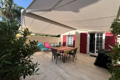 Image de Fréjus moins de 3 km des plages, Maison pour 6 personnes, 3 chambres, climatisé, wifi, parkings