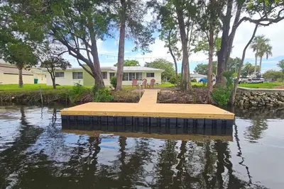 Image de Waterfront W/ Dock, close to boat ramp&bait shop! Convenient to everything!