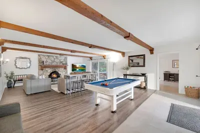 Image de 4br, 2Ba, View, Jacuzzi, Pool Table, Ping Pong, Smart TVs