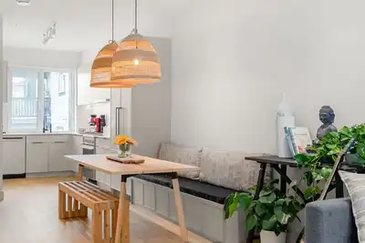 Image de Cozy Townhouse Steps to Seabus