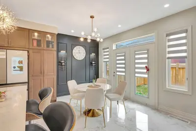 Image de Luxurious! Centrally located Stouffville Home-Office/Wi-Fi
