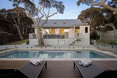 Image de Saltwood Coastal Hamptons Luxe with Pool