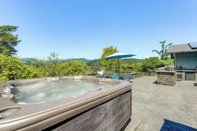 Image de Oregon Farmhouse Hideaway on 53 Acres