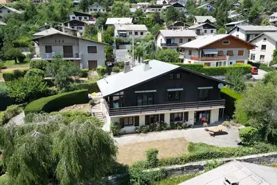 Image de Acceuillant chalet 10/12 personnes Embrun, au calme et proche du centre