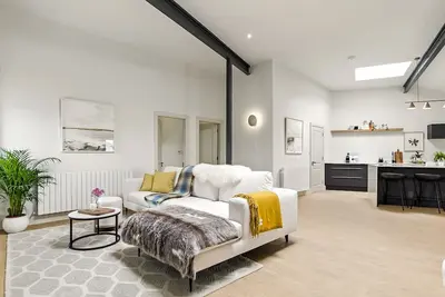 Image de The Warehouse, Clifden Modern and elegant