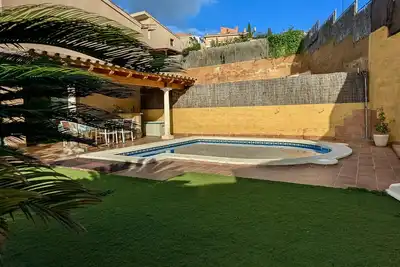 Image de Maison avec Jardin, Barbecue, Piscine et Parking à Tossa de Mar