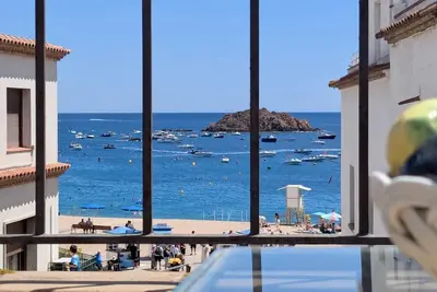 Image de Appartement avec terrasse et vue sur mer, 2 chambres, 2 salles de bain, pour 4 personnes