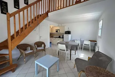 Image de Pavillon près de l'océan avec piscine chauffée sécurisée
