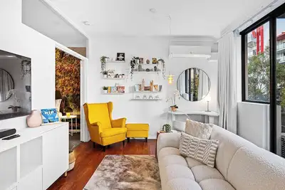 Image de Bespoke & Connected in East Perth - Sleeps 2 - Superior Wi-Fi