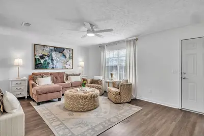 Image de Stylish Stay 4 beds- Starkvegas Shanty
