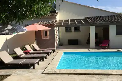 Image de Maison avec piscine à Mouries Alpilles 6 personnes