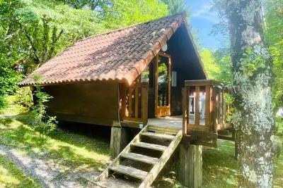 Image de Chalet Tournesol Standard 14m² (sans sanitaires) - 1 chambre + Terrasse non couverte 9m² 2 personnes