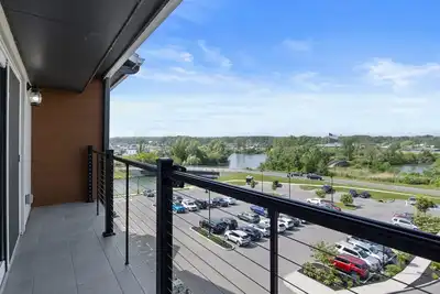 Image de Condo| | Hot Tub | Pool | Restaurant | Canandaigua Lake