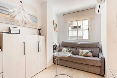 Image de Appartement 'Precioso A 50m De La Playa' avec balcon, Wi-Fi et climatisation