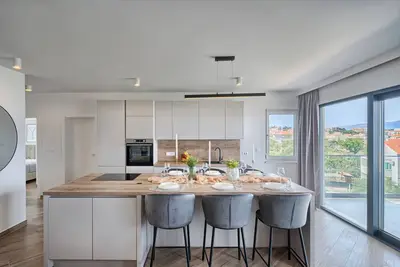 Image de Aqualis Vista-Where Comfort Meets Stunning Scenery