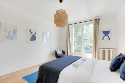 Image de Élégant 2br à Neuilly – Calme & confort